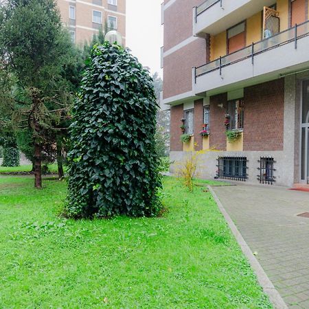 Mini Loft Linate Airport And Blu Metro Apartment Milan Luaran gambar